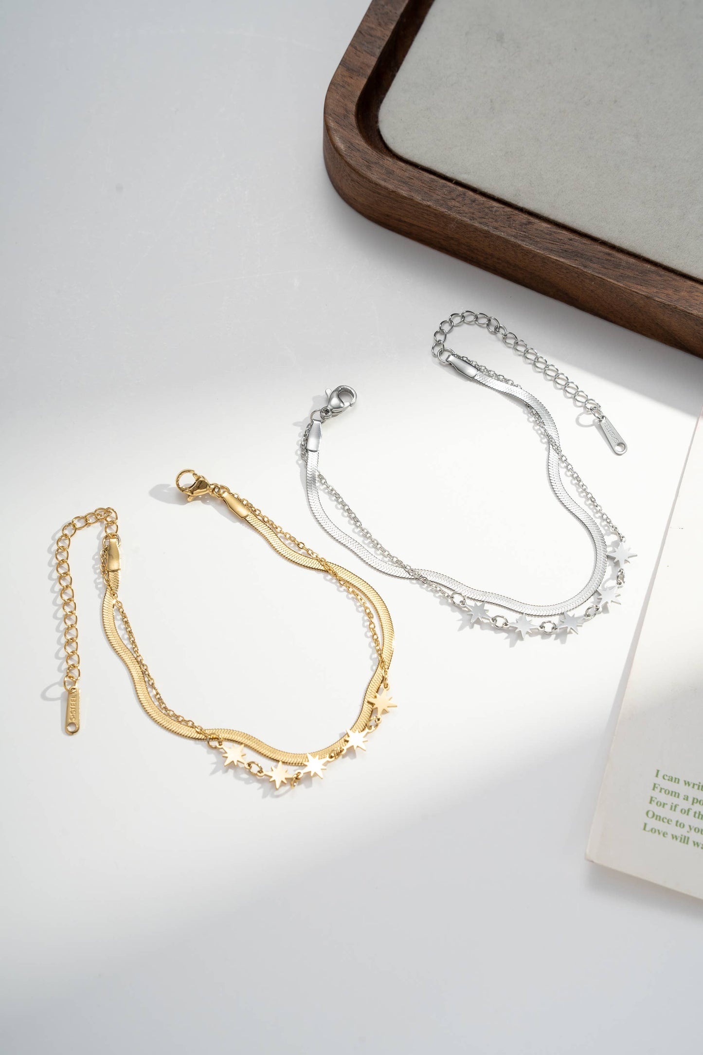 Bracelet Aurora – Celestial – Chaîne Lune & Étoile