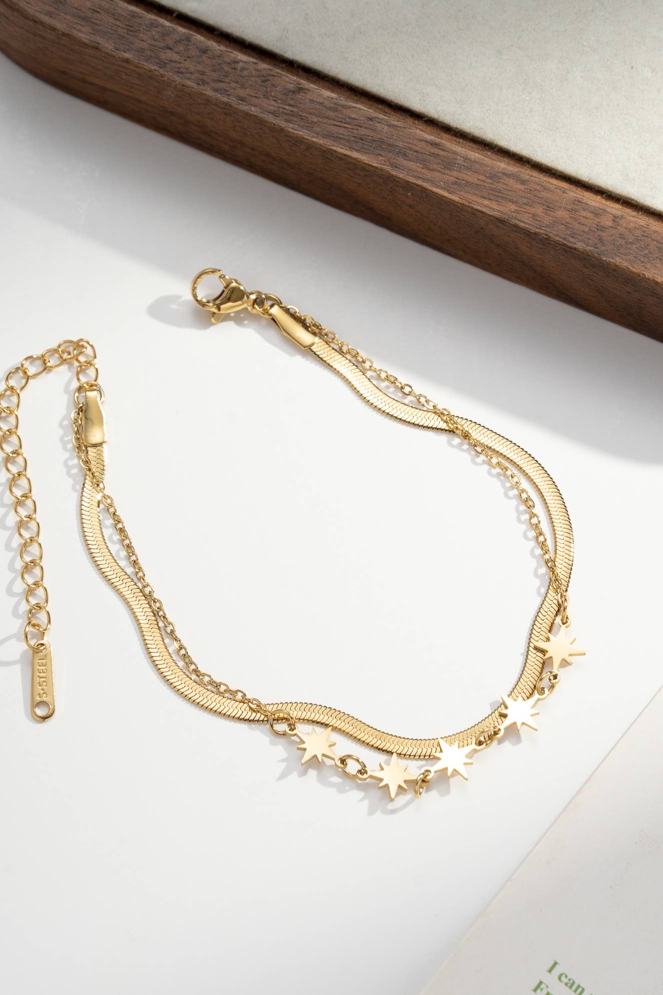 Bracelet Aurora – Celestial – Chaîne Lune & Étoile